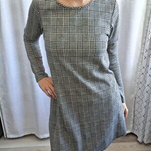 30. Olivia Ray B&W Plaid Print Long Sleeve Winter Mini Dress - Size Medium